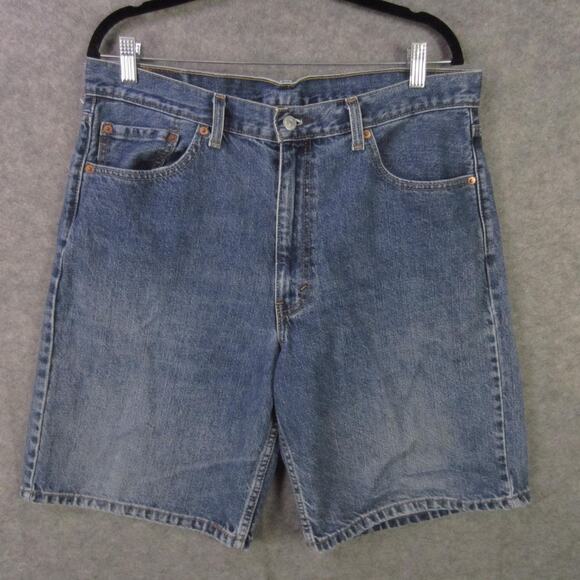 Levi's Shorts Mens 36 Blue Denim Mid Wash 550 Relaxed Fit Jean 5 Pocket Zip Fly - Picture 1 of 9